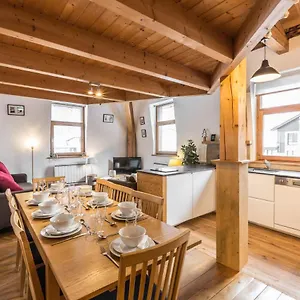 Appartement 2 - Charming 2 Bedroom Haven In, Chamonix
